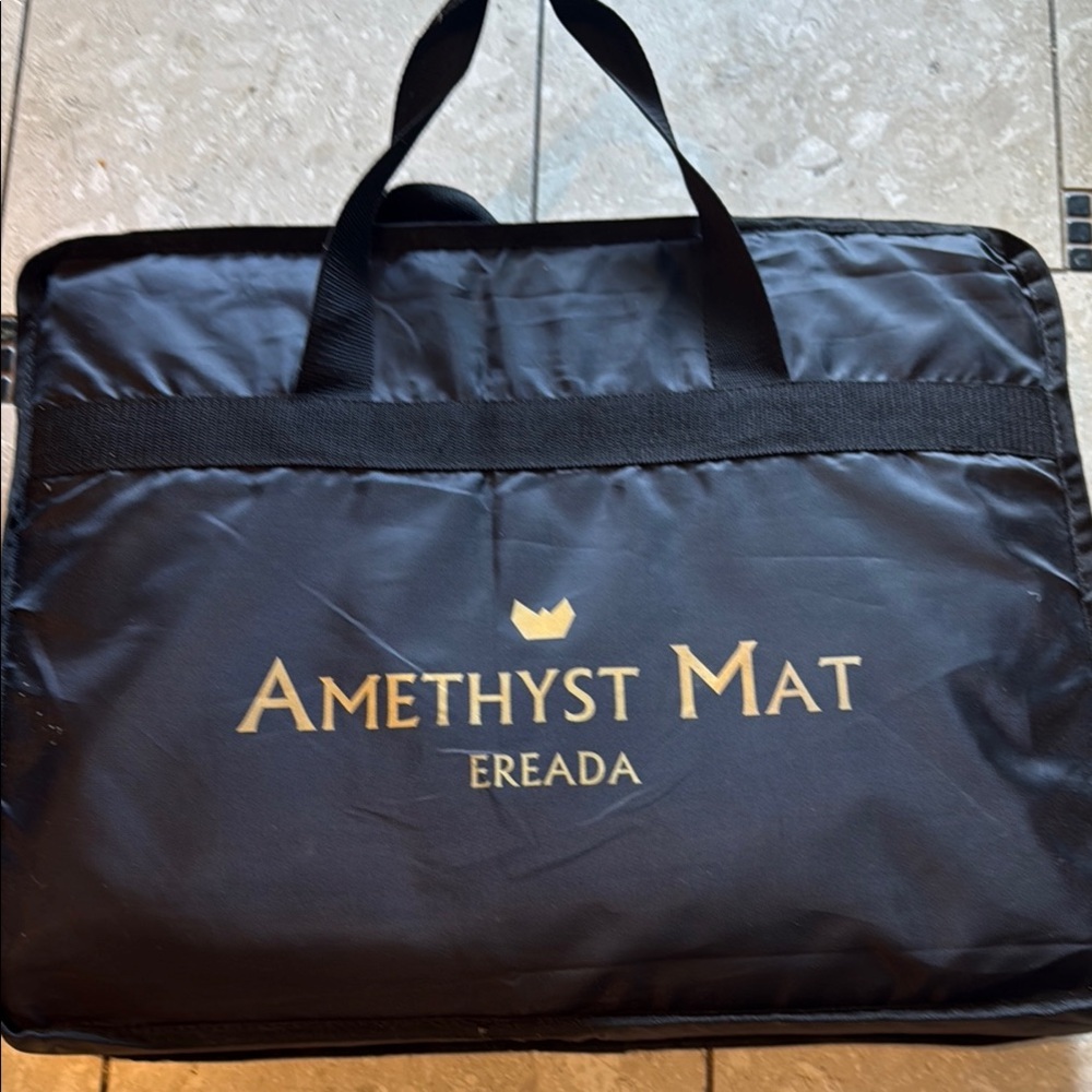 Amethyst Mat EREADA with Black Carrying Case